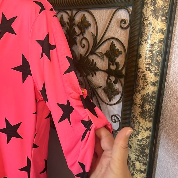 Hamish U.S.A top - Pink with black stars V- Neck Sz S - Picture 4 of 10
